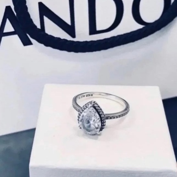 PANDORA Ring Size 8 - Picture 5 of 6